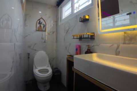 House in Pattaya, Thailand 4 bedrooms № 164043 - photo 24