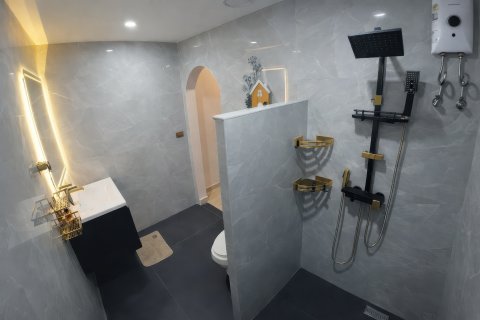 House in Pattaya, Thailand 4 bedrooms № 164043 - photo 25