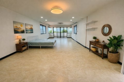 Villa in Pattaya, Thailand 8 bedrooms № 164045 - photo 14