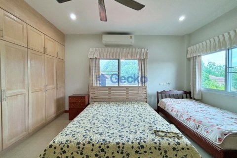House in Pattaya, Thailand 5 bedrooms № 201866 - photo 18