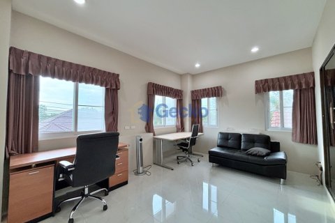 House in Pattaya, Thailand 5 bedrooms № 201866 - photo 25
