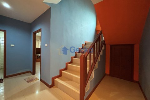 House in Pattaya, Thailand 5 bedrooms № 201866 - photo 11