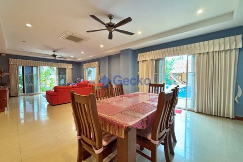 House in Pattaya, Thailand 5 bedrooms № 201866 - photo 7