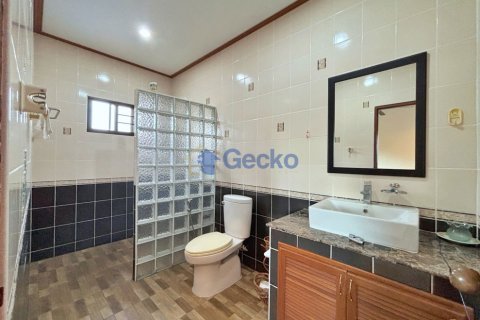 House in Pattaya, Thailand 5 bedrooms № 201866 - photo 19
