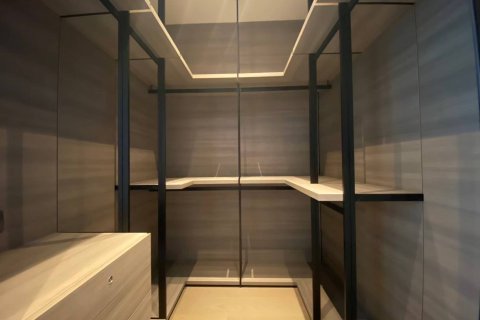Condo in Bangkok, Thailand, 1 bedroom  № 181198 - photo 16