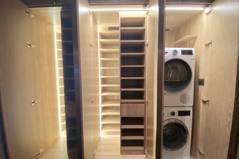 Condo in Bangkok, Thailand, 1 bedroom  № 181198 - photo 26