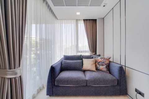 Condo in Bangkok, Thailand, 3 bedrooms  № 181197 - photo 26