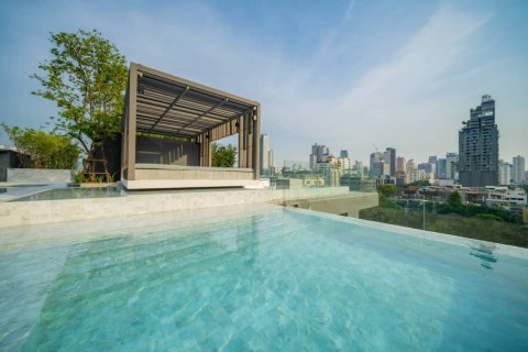 Condo in Bangkok, Thailand, 3 bedrooms  № 181197 - photo 30