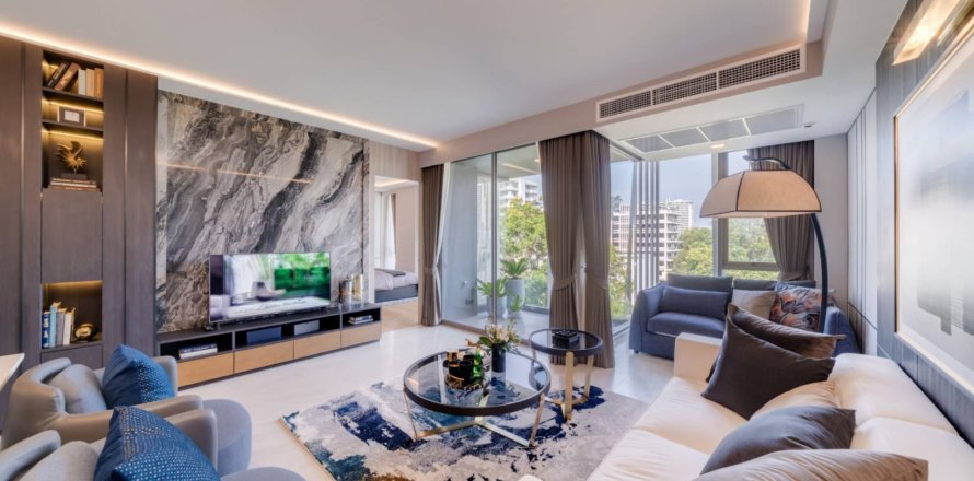 Condo in Bangkok, Thailand, 3 bedrooms  № 181197