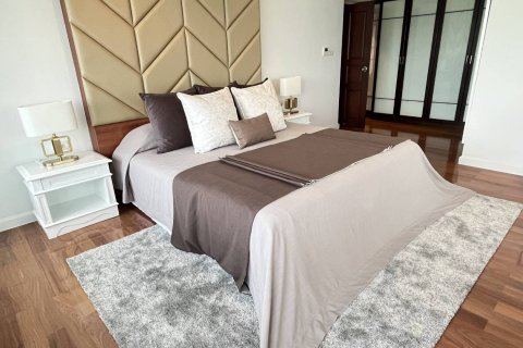 Condo in Bangkok, Thailand, 2 bedrooms  № 181194 - photo 9