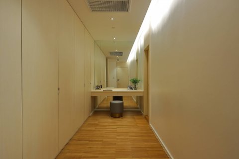Apartment in Bangkok, Thailand 3 bedrooms № 181193 - photo 7