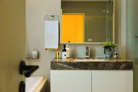 Apartment in Bangkok, Thailand 3 bedrooms № 181193 - photo 12