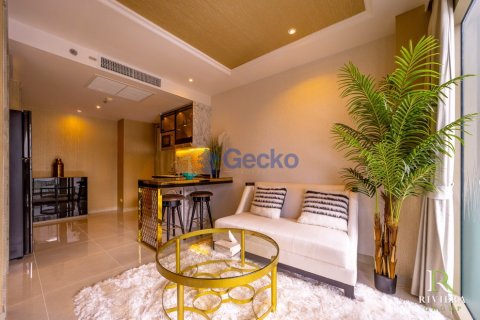 Condo in Pattaya, Thailand, 1 bedroom № 204646 - photo 4