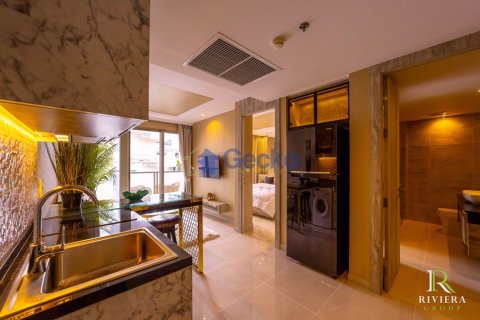 Condo in Pattaya, Thailand, 1 bedroom № 204646 - photo 3