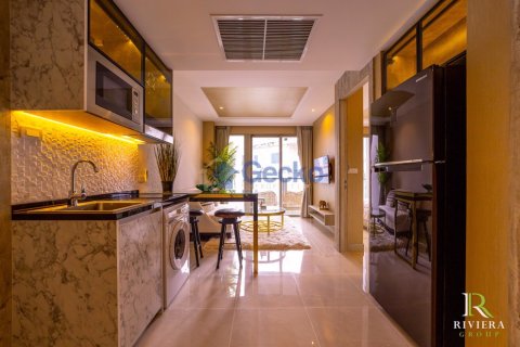 Condo in Pattaya, Thailand, 1 bedroom № 204646 - photo 2