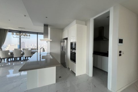 Кондоминиум с 4 спальнями в Банг-Кхо-Лаеме, Бангкок, Таиланд № 140206 - фото 3