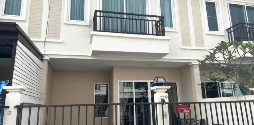 House in Pattaya, Thailand 3 bedrooms № 204550