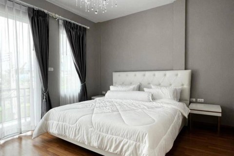 House in Pattaya, Thailand 3 bedrooms № 204550 - photo 10
