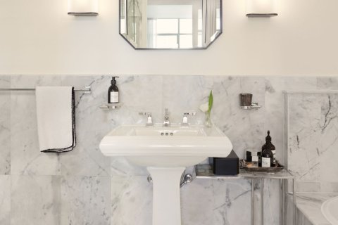 Студия в кондо в Кхлонг Сане, Бангкок, Таиланд № 151419 - фото 8