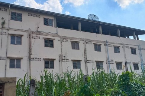 Коммерческая недвижимость в Пхра Прадаенге, Таиланд  № 151423 - фото 1