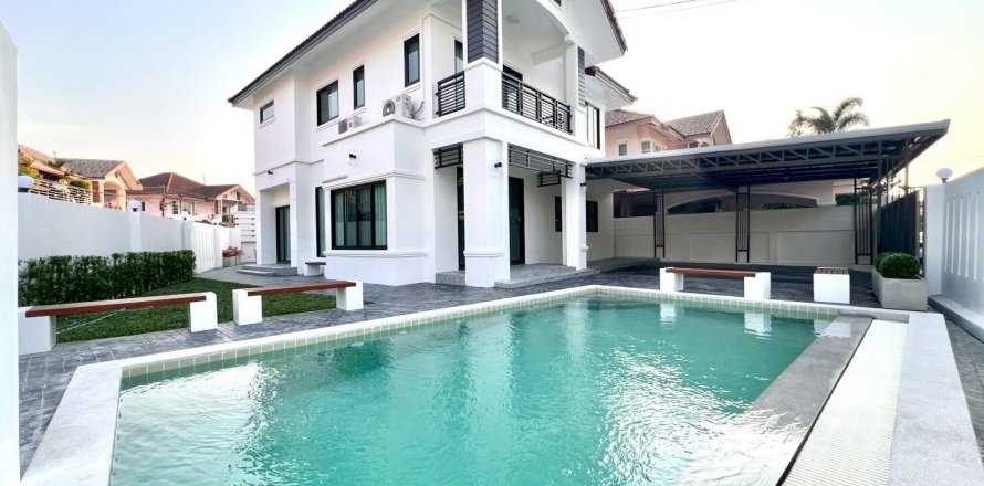 Вилла в Паттайе, Таиланд с 4 спальнями  № 160301