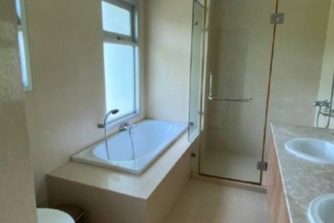 Condo in Phuket, Thailand, 2 bedrooms  № 172926 - photo 7