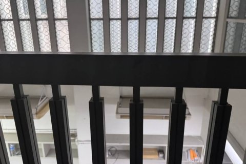 Propriété commerciale à Bangkok, Thaïlande 2000 m2 № 172924 - photo 3