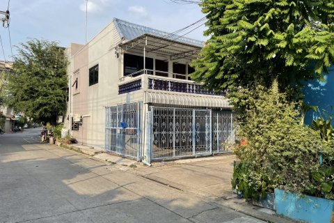 Townhouse in Huai Khwang, Bangkok, Thailand 5 bedrooms № 141163 - photo 1