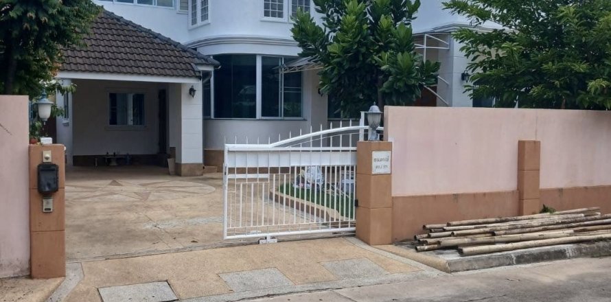 Дом в Сан-Сая, Таиланд с 3 спальнями  № 141166