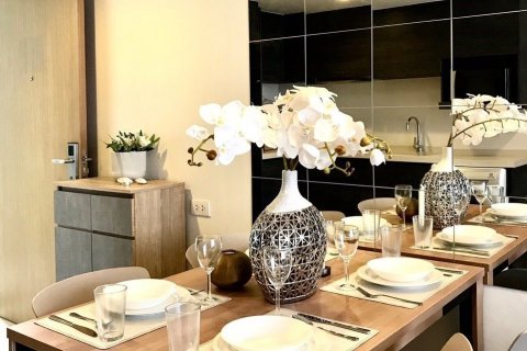 Condo à Watthana, Bangkok, Thaïlande, 2 chambres  № 141164