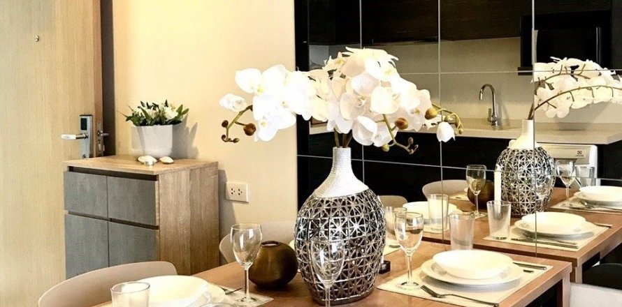 Condo à Watthana, Bangkok, Thaïlande, 2 chambres  № 141164