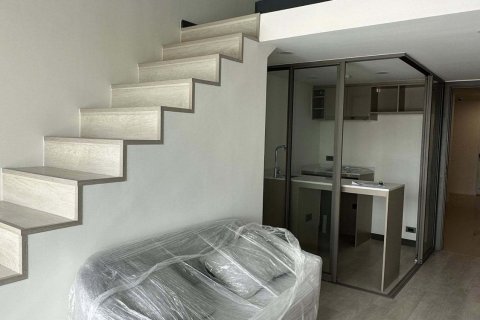 Condo à Chatuchak, Bangkok, Thaïlande, 2 chambres  № 136228 - photo 1