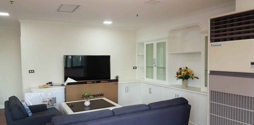 Condo à Watthana, Bangkok, Thaïlande, 2 chambres  № 152704