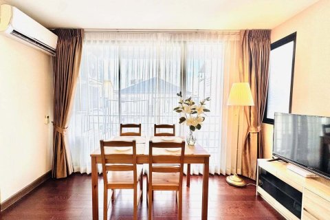 Condo à Khlong San, Bangkok, Thaïlande, 2 chambres  № 152702 - photo 2