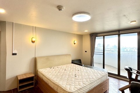 Condo à Suan Luang, Bangkok, Thaïlande, 3 chambres  № 163627 - photo 9