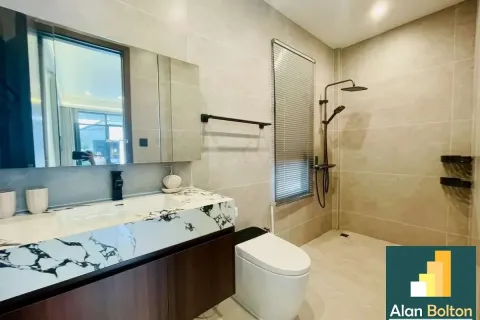 Casa de 6 dormitorios en Pattaya, Tailandia № 211463 - foto 14
