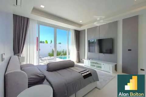 Casa de 3 dormitorios en Pattaya, Tailandia № 211466 - foto 11