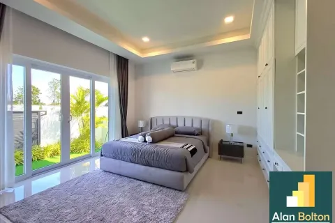 Casa de 3 dormitorios en Pattaya, Tailandia № 211466 - foto 13