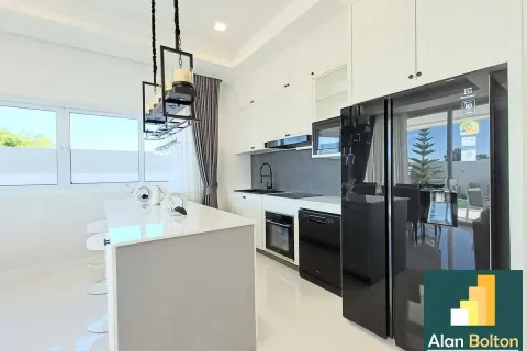 Casa de 3 dormitorios en Pattaya, Tailandia № 211466 - foto 17