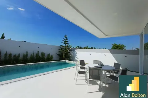 Casa de 3 dormitorios en Pattaya, Tailandia № 211466 - foto 7