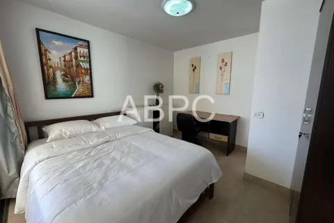 Condominio de 3 dormitorios en Jomtien Beach, Pattaya, Tailandia № 211464 - foto 2
