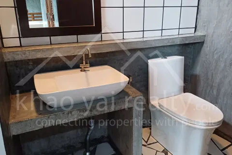 House in Pak Chong, Thailand 3 bedrooms № 159086 - photo 25