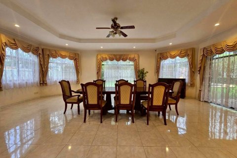 Maison à Chon Buri, Thaïlande 5 chambres № 146480 - photo 13