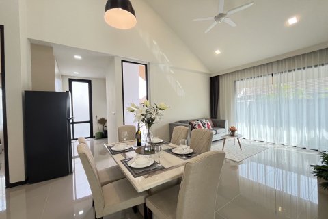 House in Pattaya, Thailand 3 bedrooms № 148540 - photo 10