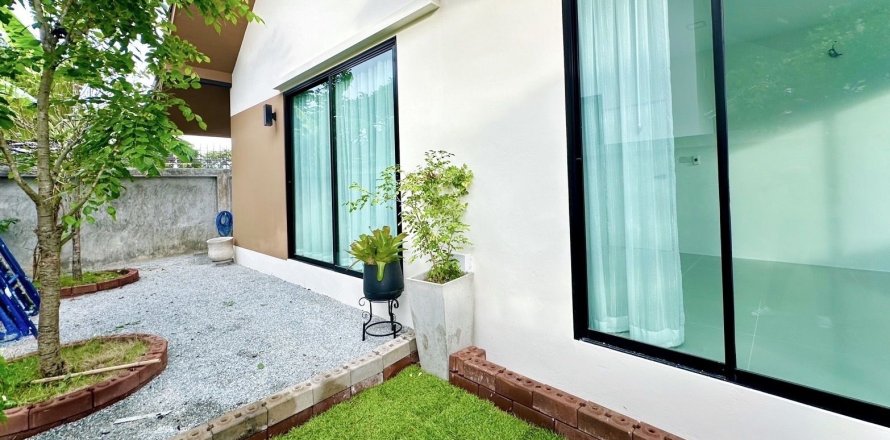 House in Pattaya, Thailand 3 bedrooms № 148540
