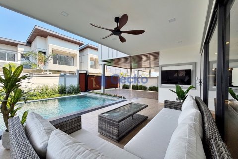 Maison à Pattaya, Thaïlande 4 chambres № 196423