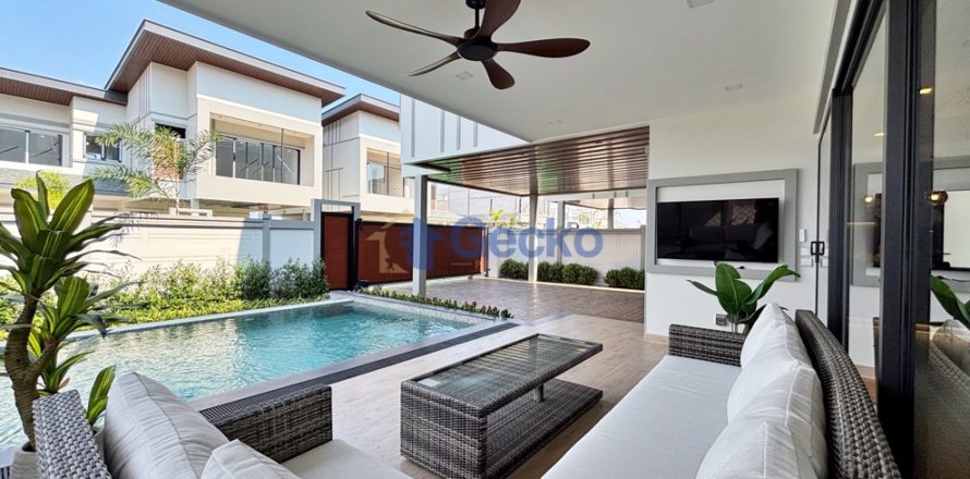 Maison à Pattaya, Thaïlande 4 chambres № 196423