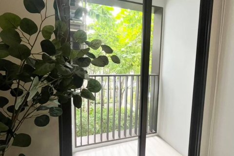 Studio dans le Condo à Watthana, Bangkok, Thaïlande  № 161801 - photo 15