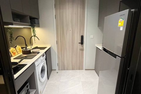 Studio dans le Condo à Watthana, Bangkok, Thaïlande  № 161801 - photo 5