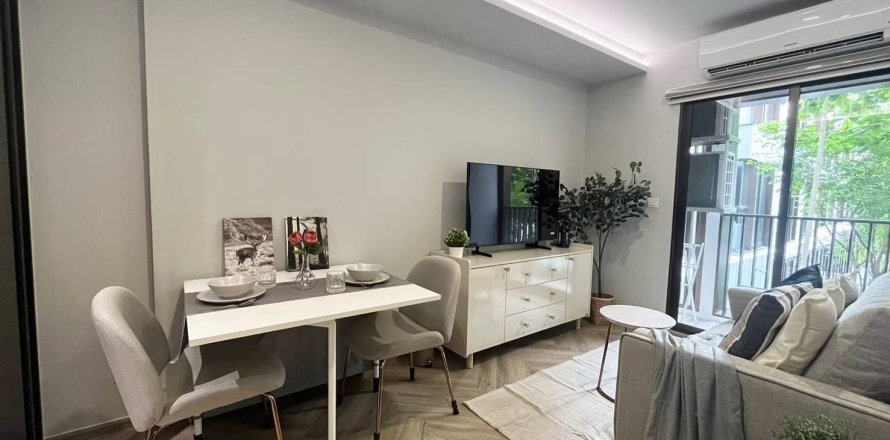 Studio dans le Condo à Watthana, Bangkok, Thaïlande  № 161801